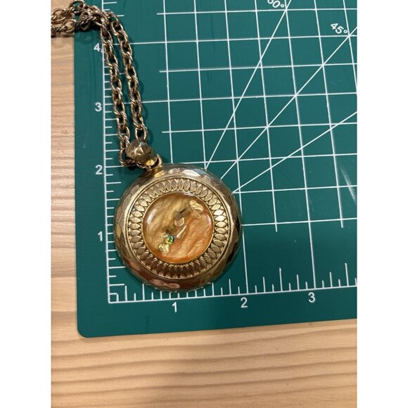 Kenneth Cole Mother Of Pearl Pink Salmon Abalone Pendant Necklace Signed - Picture 8 of 8